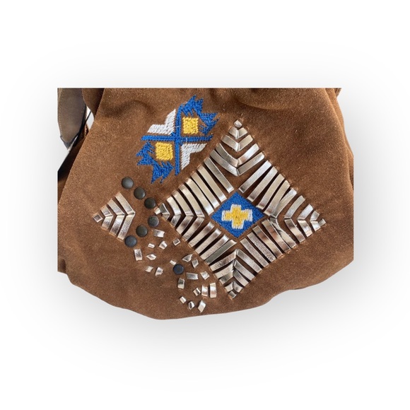 VHTF: new Tylie Malibu ꧁ Embellished Medicine Crossbody Bag ꧂ Chocolate Suede ꧂ - Picture 9 of 16